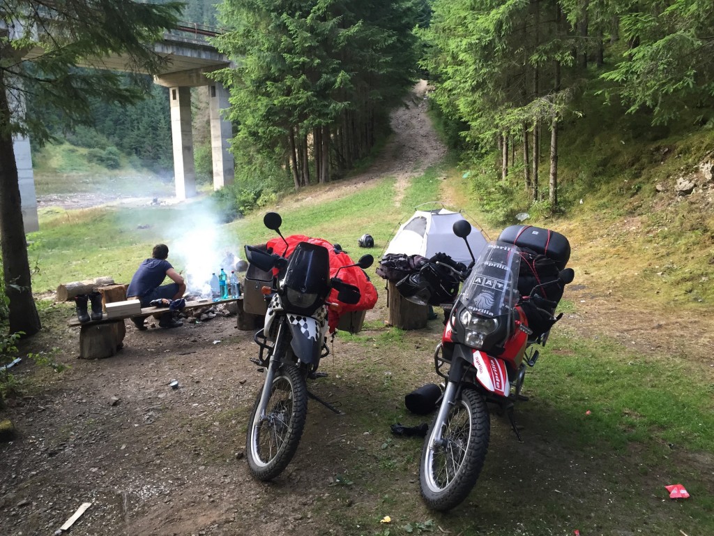 taboreni na motorkach rumunsko