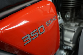 Jawa 350 OHC Special - pohled na boční kaslík