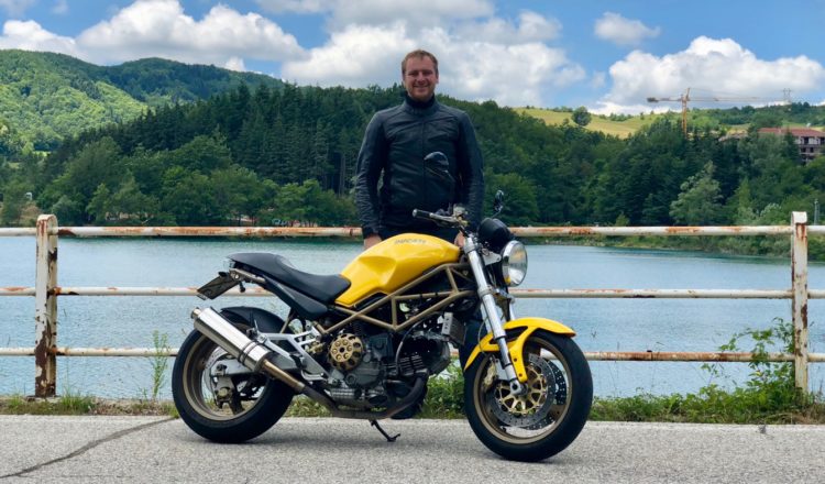 Ducati Monster 900 ie test v češtině